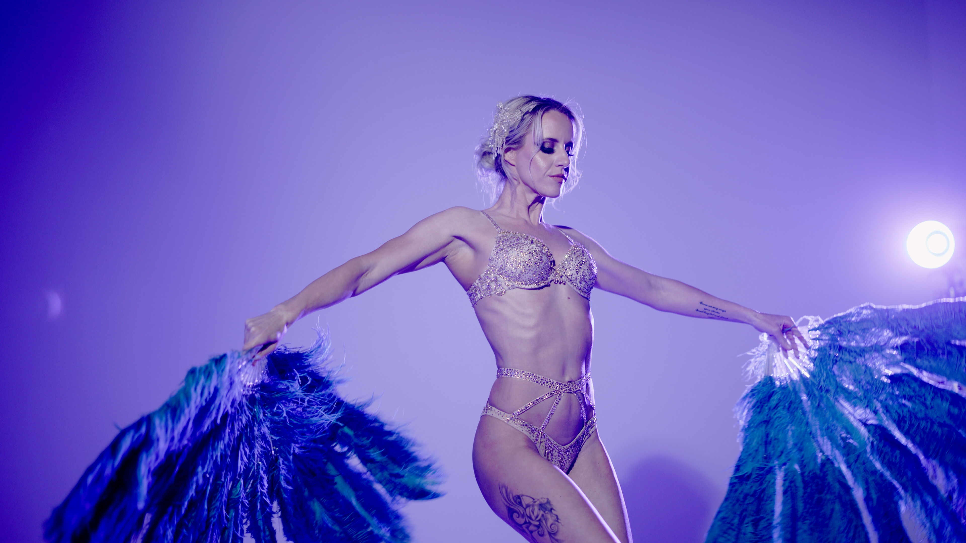 Amy Leigh with broadway Feathers